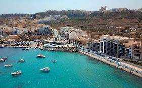 Malta'S Beachfront Apartment In Mellieha